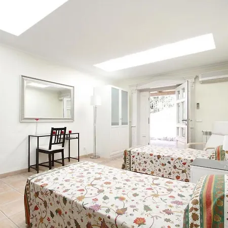 Villa Magnificent Modern With Sauna By Renthousing *