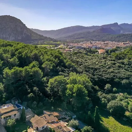 Magnificent Modern With Sauna By Renthousing Villa