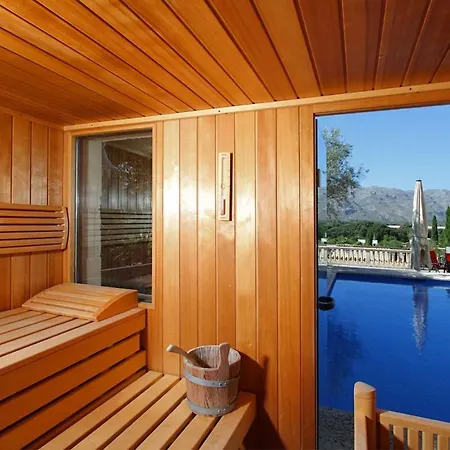 Vila Magnificent Modern With Sauna By Renthousing *