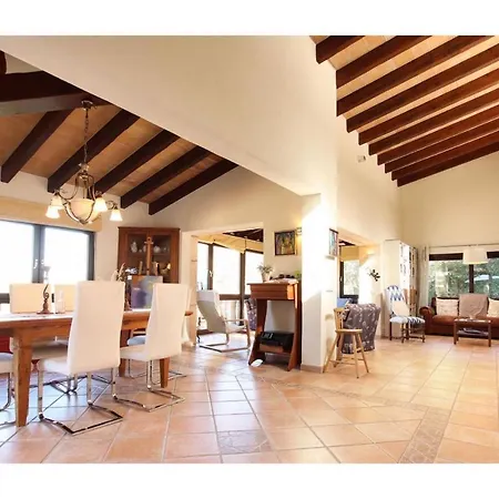 Magnificent Modern With Sauna By Renthousing Villa *