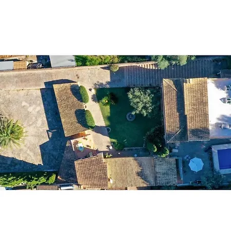 Magnificent Modern With Sauna By Renthousing Vila *