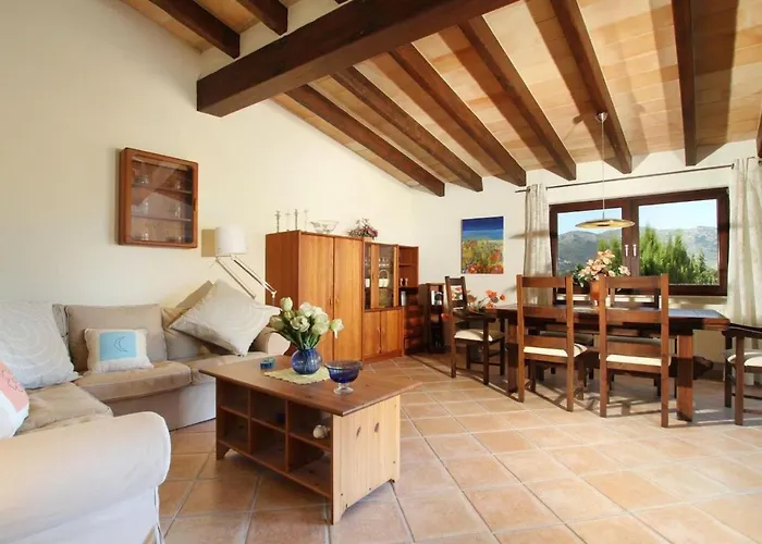 Willa Magnificent Modern With Sauna By Renthousing Pollensa