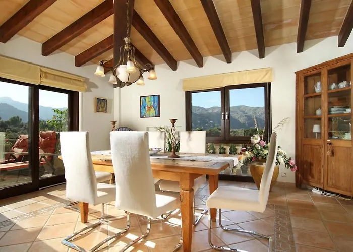 Magnificent Modern With Sauna By Renthousing *