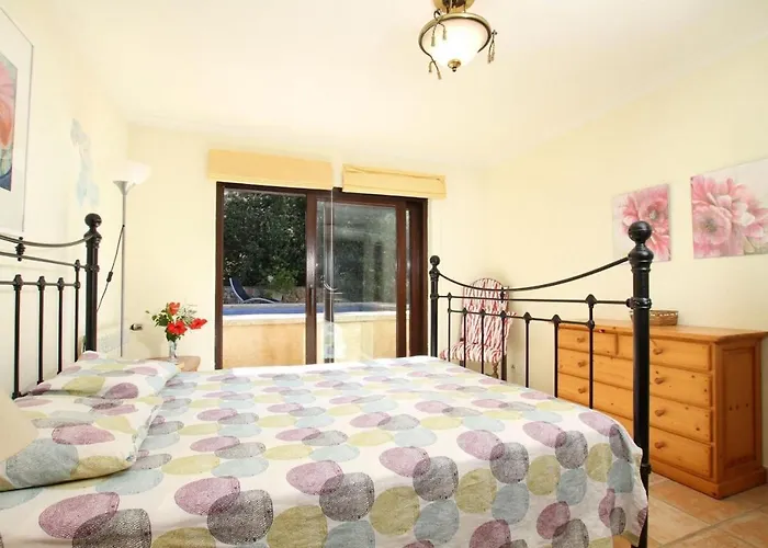 Magnificent Modern With Sauna By Renthousing Willa